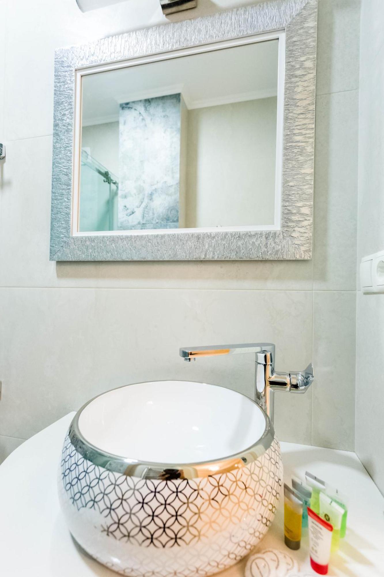 City Luxury Apartment L 第比利斯 外观 照片