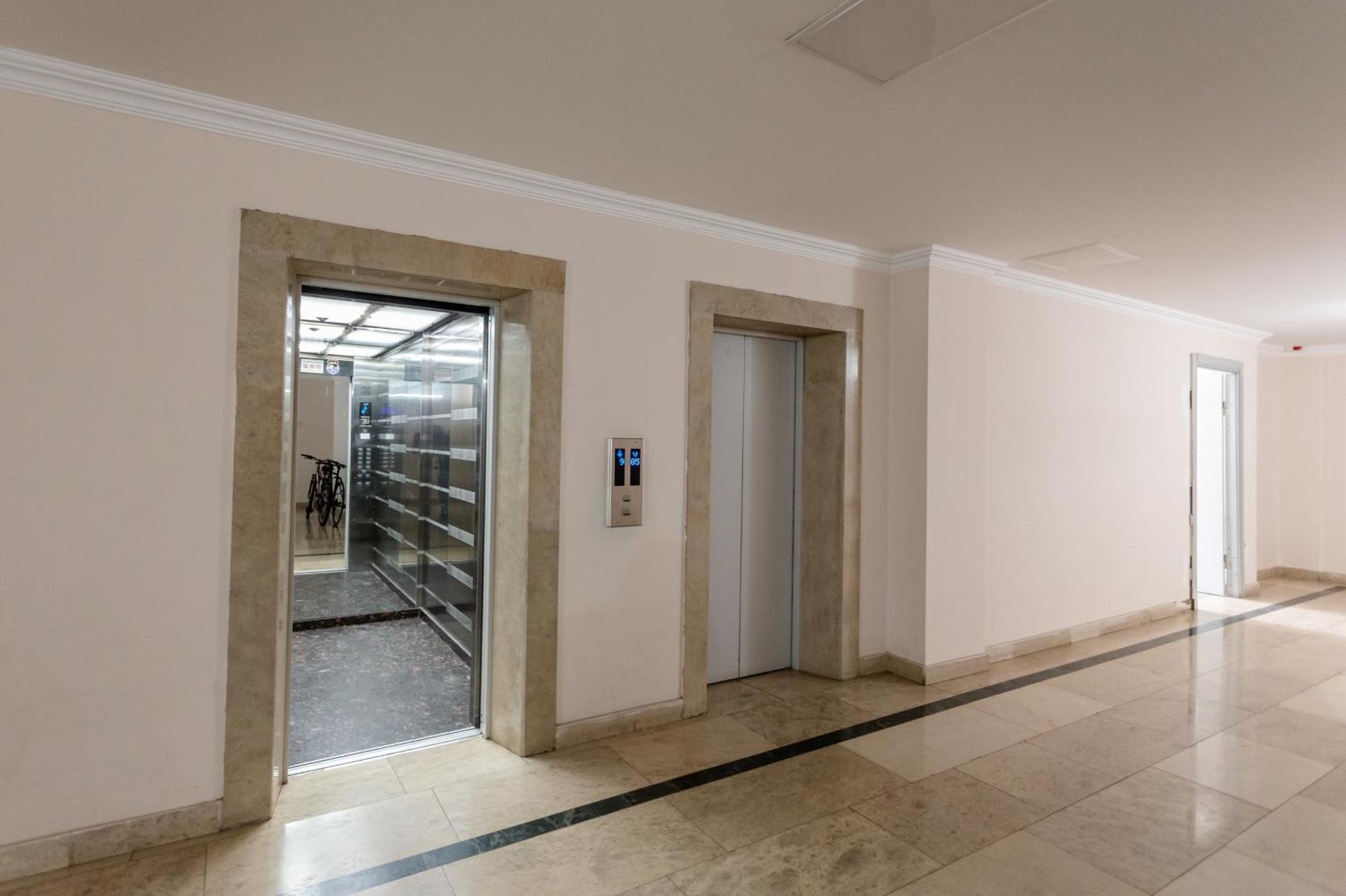 City Luxury Apartment L 第比利斯 外观 照片